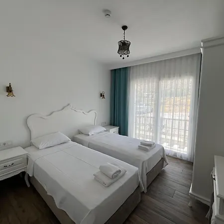 Alesya Hotel Ciftlikkoyu