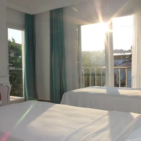 Alesya Hotel Ciftlikkoyu