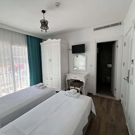 Alesya Hotel
