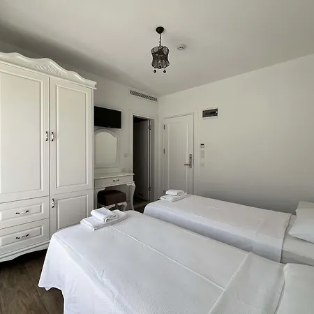 Alesya Hotel